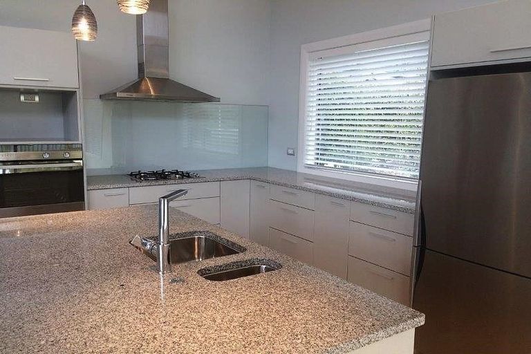 Photo of property in 21 Old Station Avenue, Wanaka, 9305