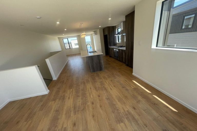 Photo of property in 18a Crestview Rise, Papakura, 2110