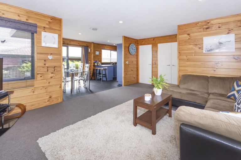 Photo of property in 32a Puriri Road, Pukekohe, 2120