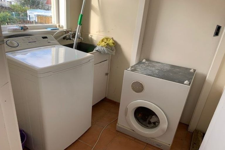 Photo of property in 5 Boys Place, Pakuranga Heights, Auckland, 2010