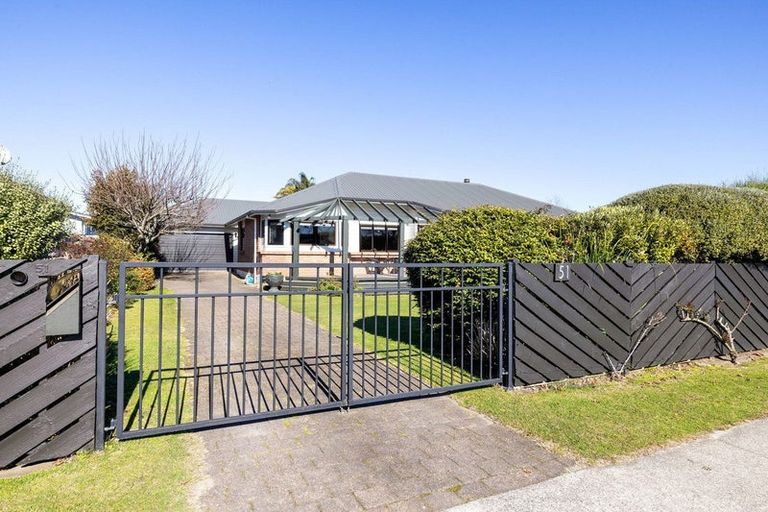 Photo of property in 51 Taylor Street, Cambridge, 3434