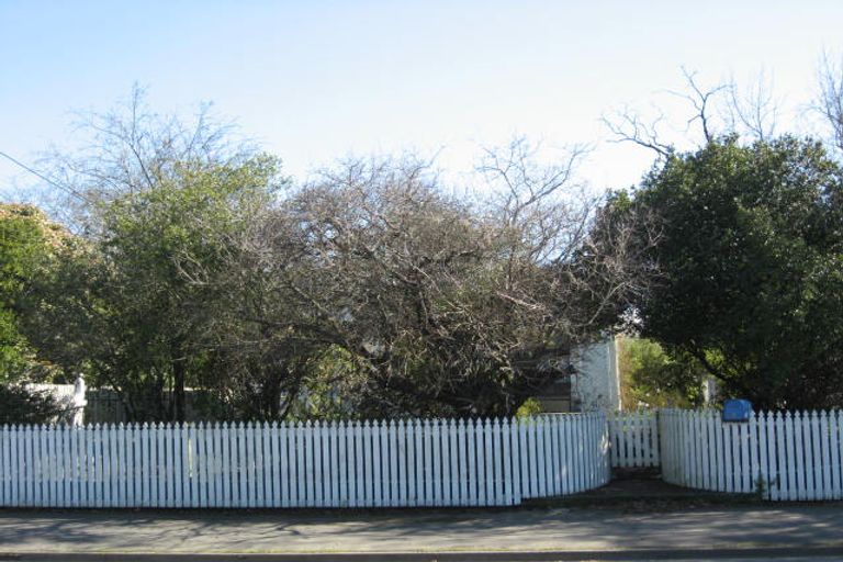 Photo of property in 220 Main Street, Greytown, 5712