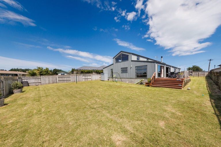 Photo of property in 35 Barling Street, Himatangi Beach, Foxton, 4891