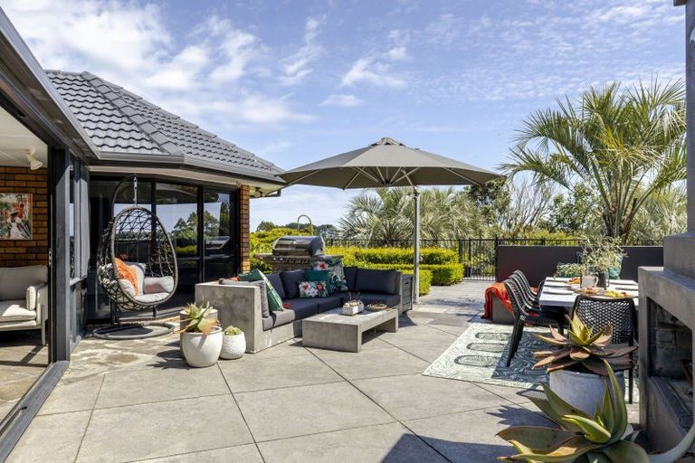 Photo of property in 1179 Devon Road, Bell Block, New Plymouth, 4373