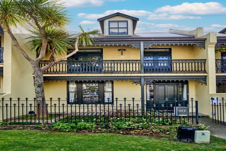 Photo of property in 40d Agra Crescent, Khandallah, Wellington, 6035