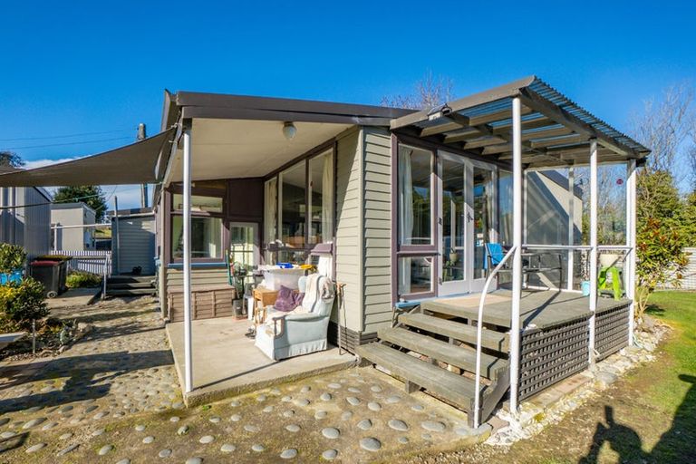 Photo of property in 17 Stopbank Road, Milford, Temuka, 7986