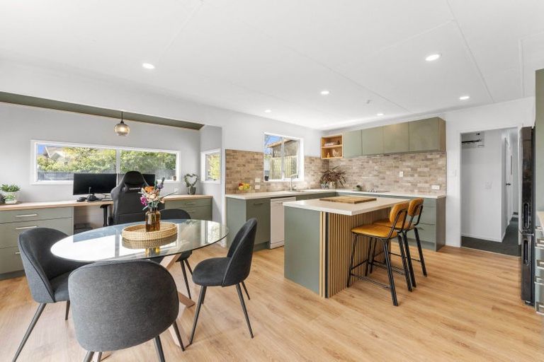 Photo of property in 97 Richmond Avenue, Richmond Heights, Taupo, 3330