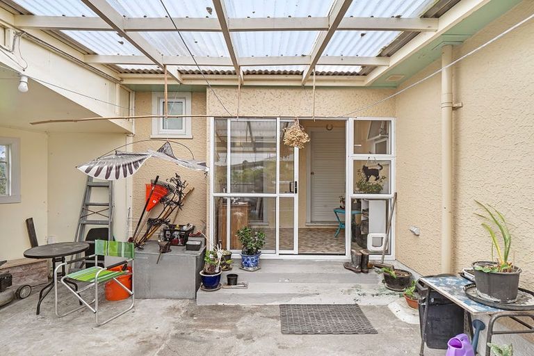 Photo of property in 43 Fookes Street, Waverley, 4510