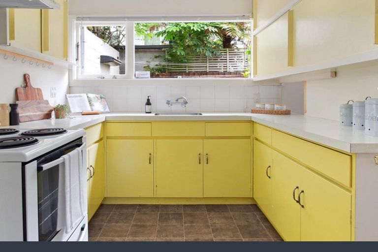 Photo of property in 2/23 Conference Street, Christchurch Central, Christchurch, 8013