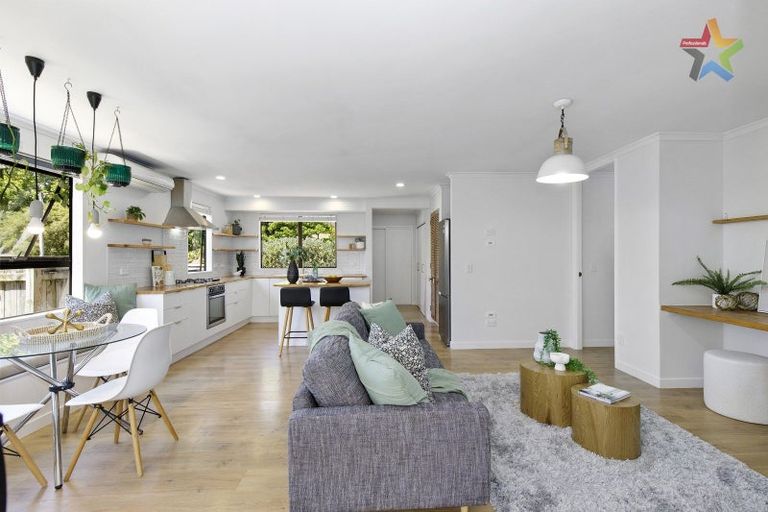 Photo of property in 9 Field Street, Silverstream, Upper Hutt, 5019