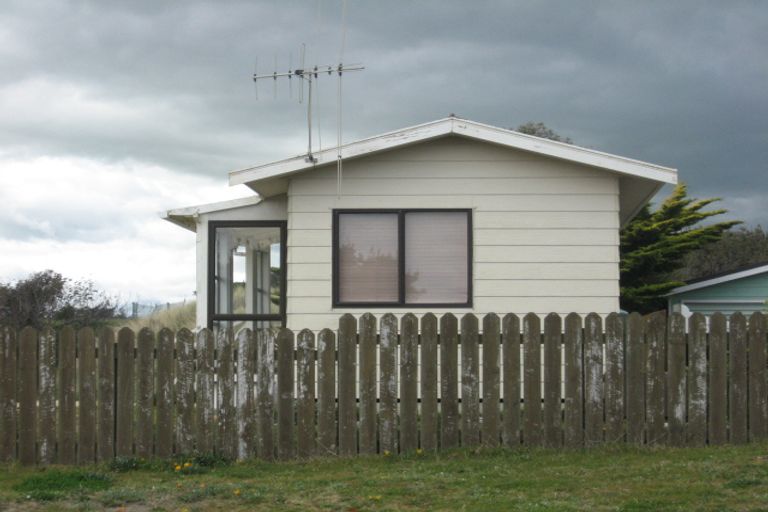 Photo of property in 78 Kahukura Avenue, Waitarere Beach, Levin, 5510