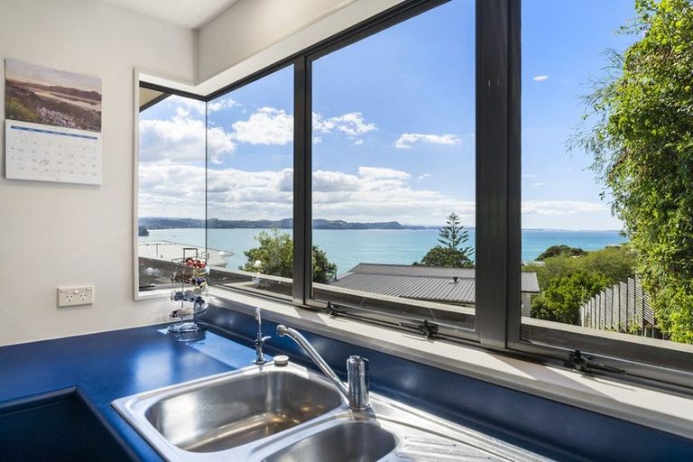 Photo of property in 42b Duncansby Road, Stanmore Bay, Whangaparaoa, 0932
