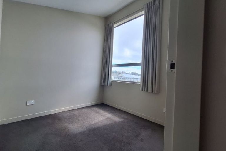 Photo of property in 9/2 Stone Street, Miramar, Wellington, 6022