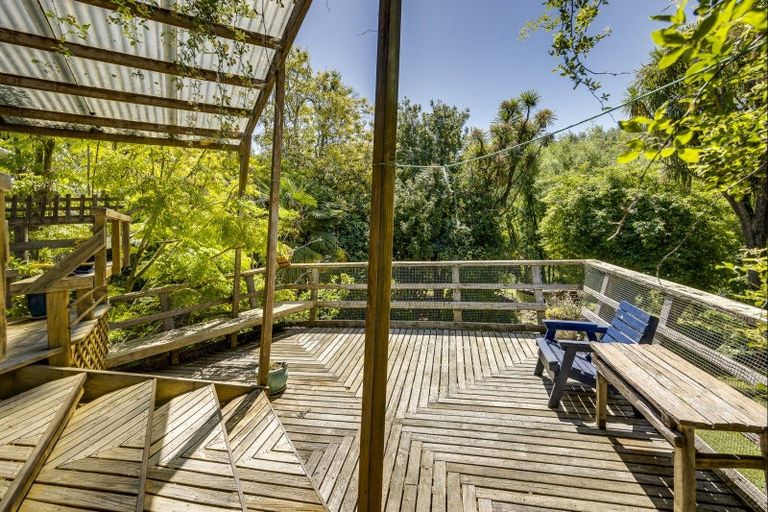 Photo of property in 21 Gillies Crescent, Waimarama, Havelock North, 4294