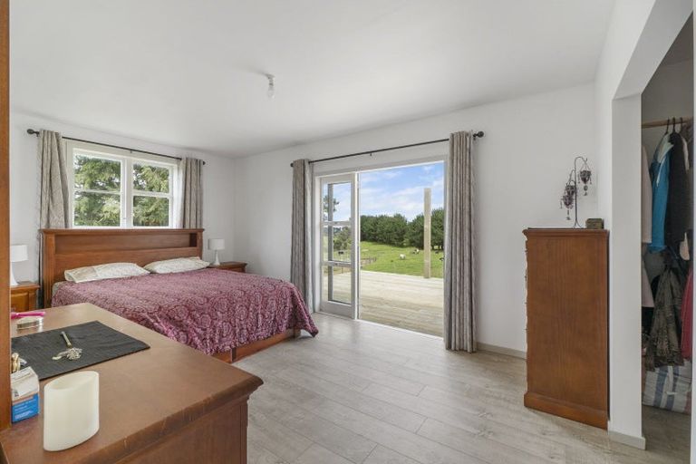 Photo of property in 2745 Opunake Road, Te Kiri, Opunake, 4682