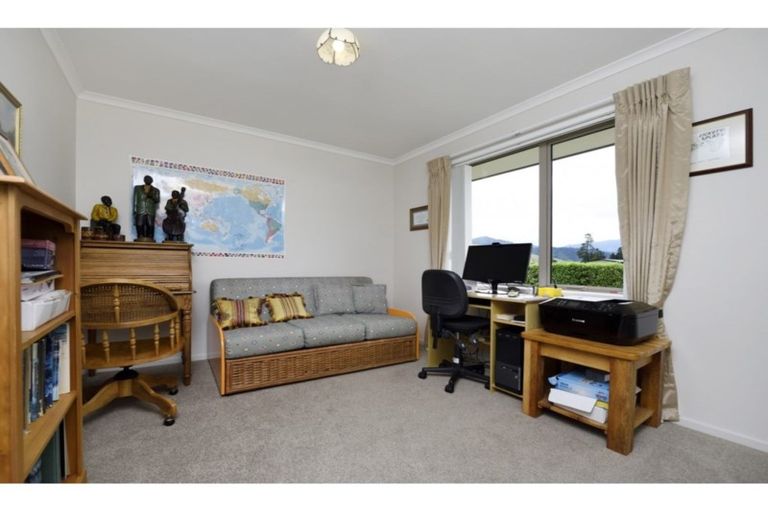 Photo of property in 8 Robertson Mill Place, Rai Valley, 7194