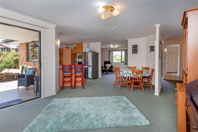 Photo of property in 105 The Drive, Whangamata, 3620