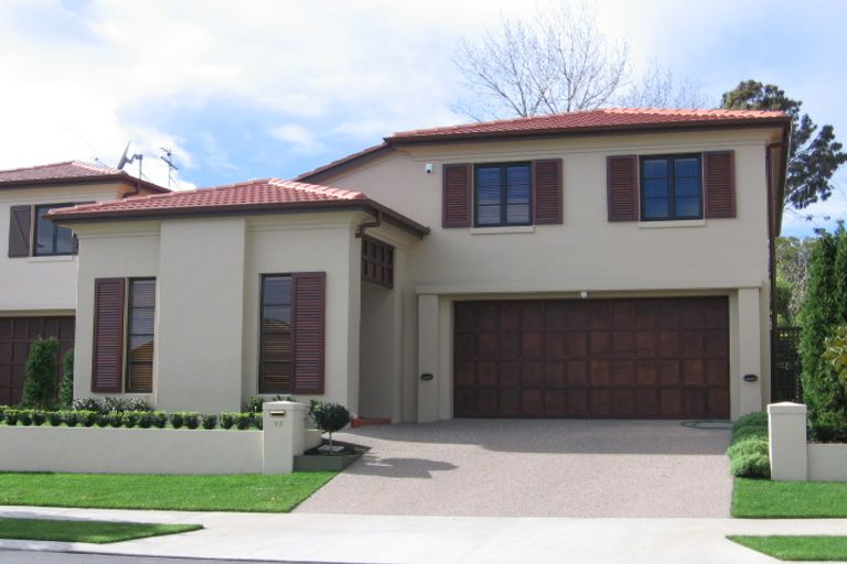 Photo of property in 33 Bridgefield Crescent, Flat Bush, Auckland, 2016