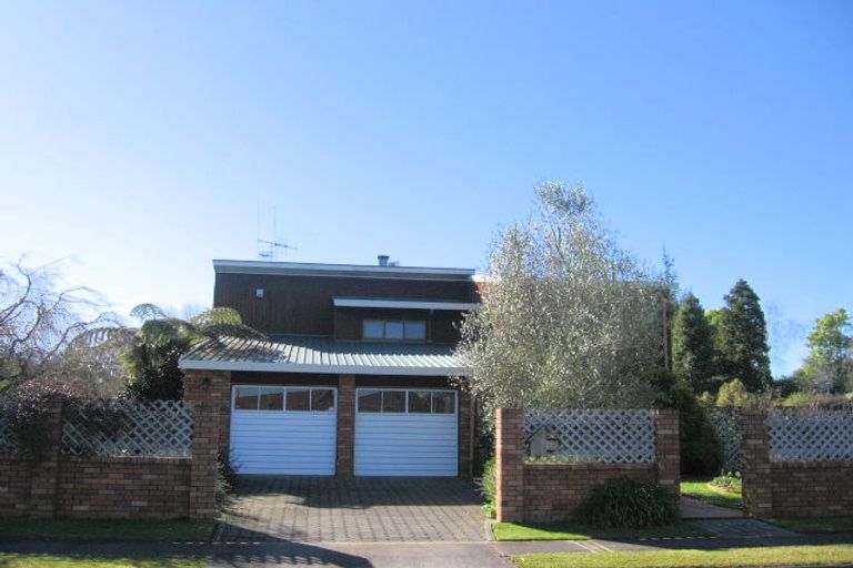 Photo of property in 23 Cooper Place, Chedworth, Hamilton, 3210