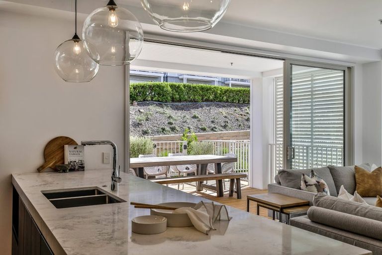 Photo of property in 109 Hibiscus Drive, Orewa, 0931