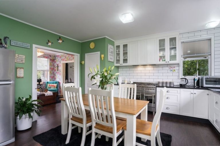 Photo of property in 2 Rahiwi Place, Lansdowne, Masterton, 5810