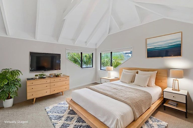 Photo of property in 1/62 Wairoa Road, Narrow Neck, Auckland, 0624