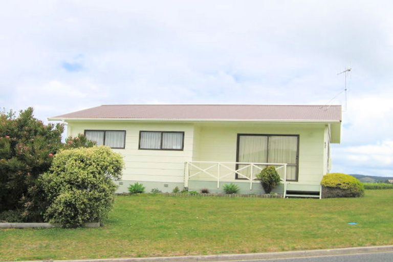 Photo of property in 425 Onemana Drive, Onemana, Whangamata, 3691