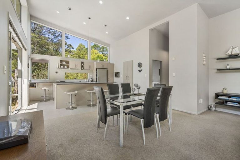 Photo of property in 10 Beach Street, Sandspit, Warkworth, 0982