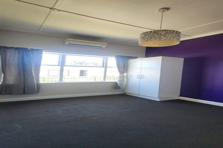 Photo of property in 308 Massey Road, Mangere East, Auckland, 2024