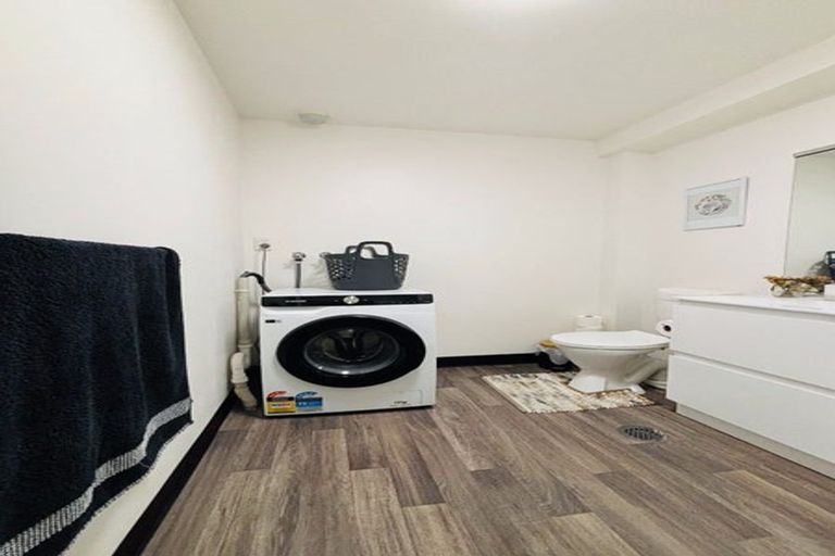 Photo of property in Palm Grove Apartments, 6/13a Palm Grove, Berhampore, Wellington, 6023