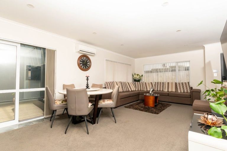 Photo of property in 6 Orona Way, Papatoetoe, Auckland, 2025