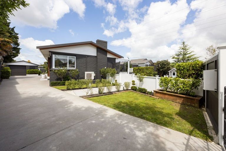 Photo of property in 6 Erika Place, Fairview Downs, Hamilton, 3214