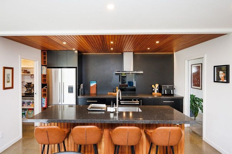 Photo of property in 91 Fitzroy Street, Terrace End, Palmerston North, 4410