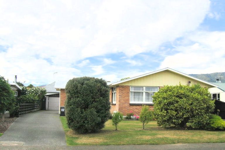Photo of property in 46 Kashmir Avenue, Clouston Park, Upper Hutt, 5018