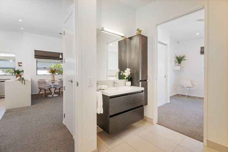 Photo of property in 12 Vanita Drive, Whitianga, 3510