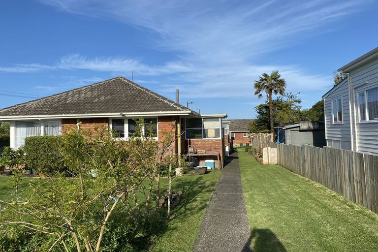 Photo of property in 7/15 Gladstone Road, Northcote, Auckland, 0627