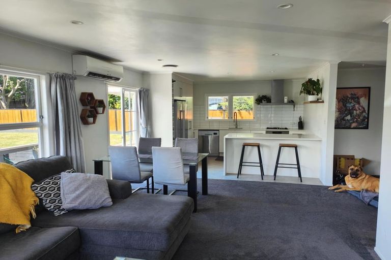 Photo of property in 27 Sunnypark Avenue, Rosehill, Papakura, 2113