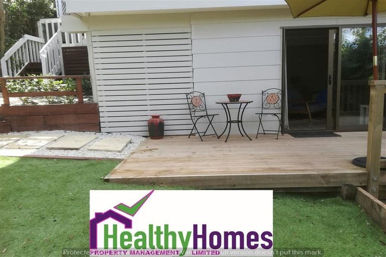 Photo of property in 9 Homewood Place, Chatswood, Auckland, 0626