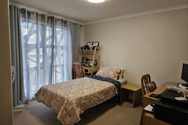 Photo of property in 9 Vincent Lane, Hobsonville, Auckland, 0616