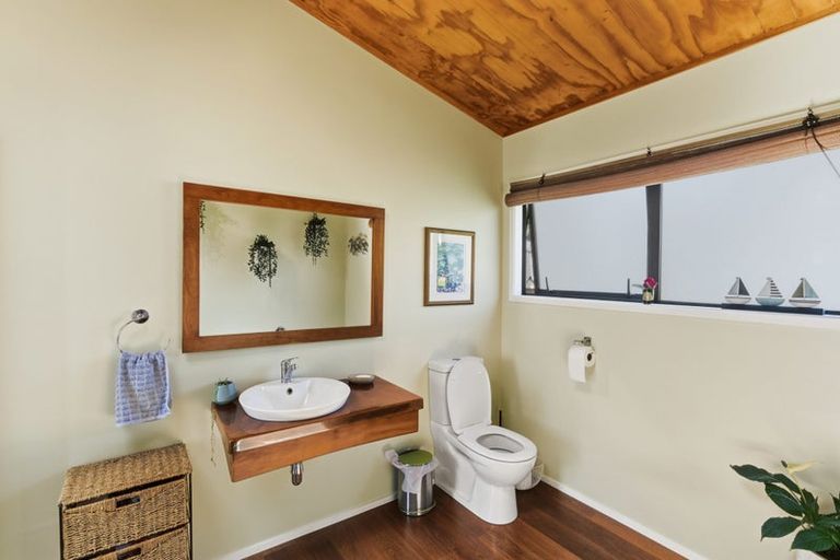 Photo of property in 4037b Far Road North, Pukenui, 0484