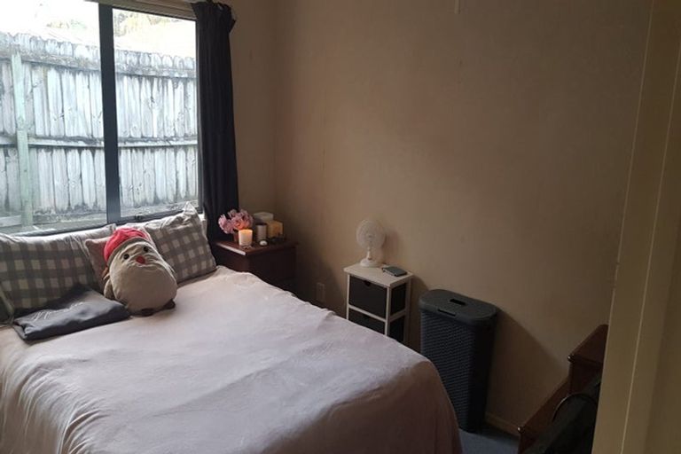 Photo of property in 3 Boderg Way, East Tamaki, Auckland, 2016