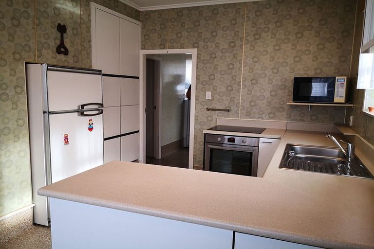 Photo of property in 25a Bauchop Road, Waterloo, Lower Hutt, 5011