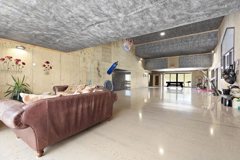 Photo of property in 211 Mcarthur Road, Springvale, Alexandra, 9391