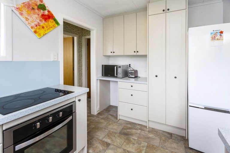 Photo of property in 9 Montana Road, Totara Park, Upper Hutt, 5018