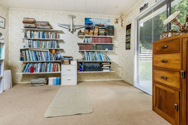 Photo of property in 26 Awaruku Road, Torbay, Auckland, 0630