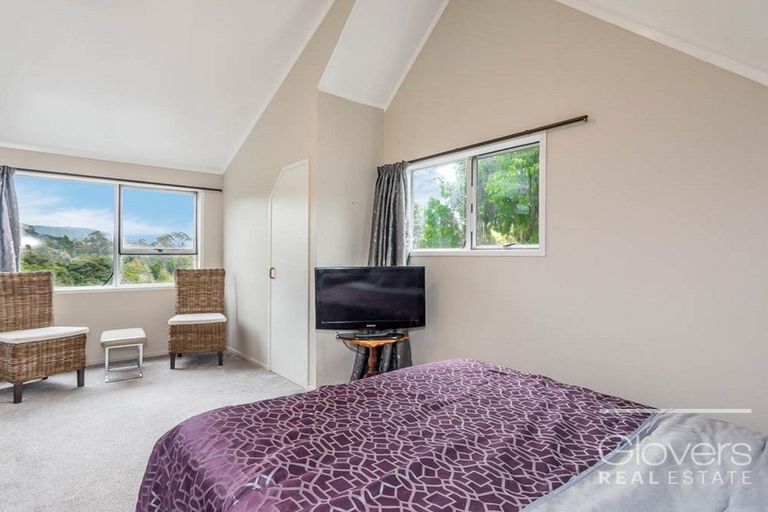 Photo of property in 28 Puketaha Road, Swanson, Auckland, 0816