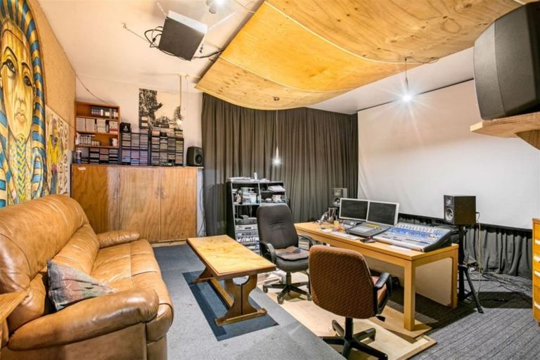 Photo of property in 11 Rowan Terrace, Te Atatu South, Auckland, 0610