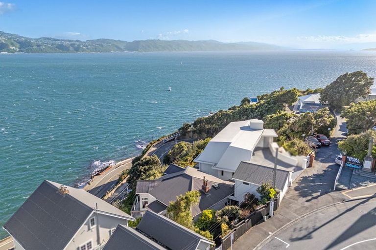 Photo of property in 9 Maida Vale Road, Roseneath, Wellington, 6011