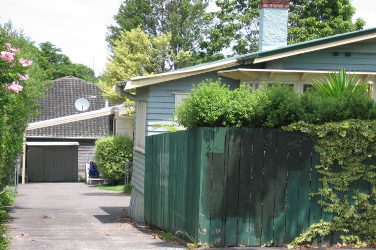 Photo of property in 222 Meola Road, Point Chevalier, Auckland, 1022