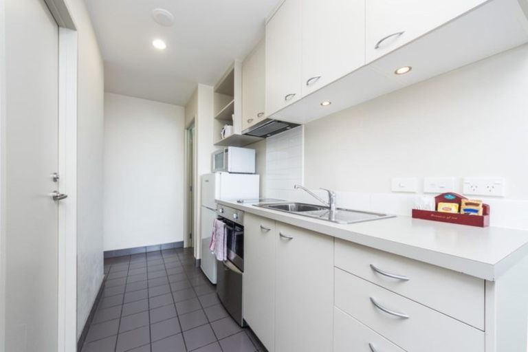 Photo of property in Proximity Apartments, 402/17 Osterley Way, Manukau, Auckland, 2104